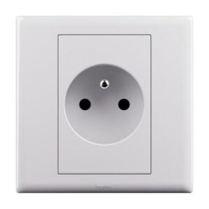 Eloe Socket 1 gang, 16A Franco/Belge - White ref 618094